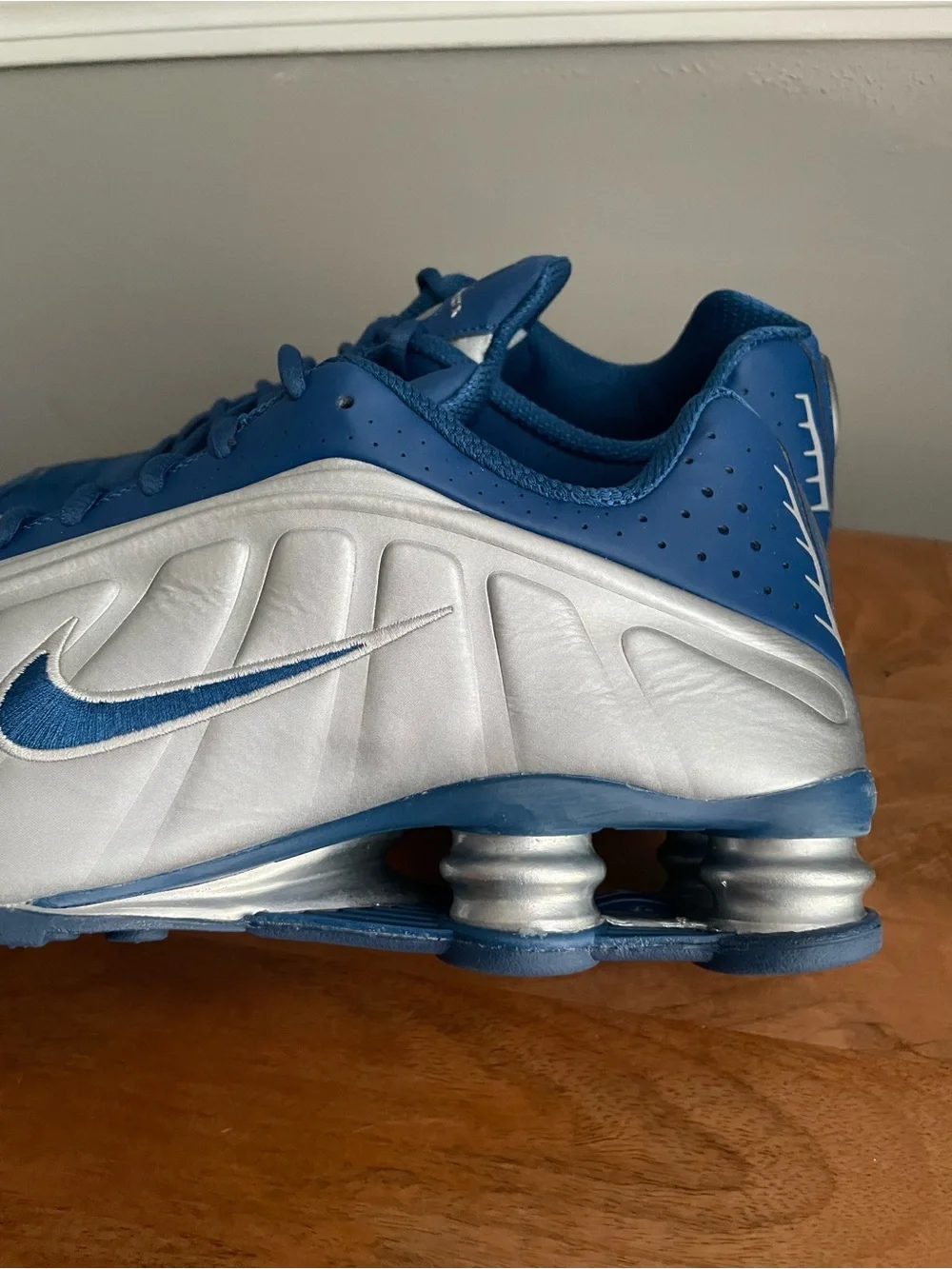 Nike Shox R4 Metallic Silver Team Royal Blue Men’s Size 14 Sneakers HQ1988-009 N